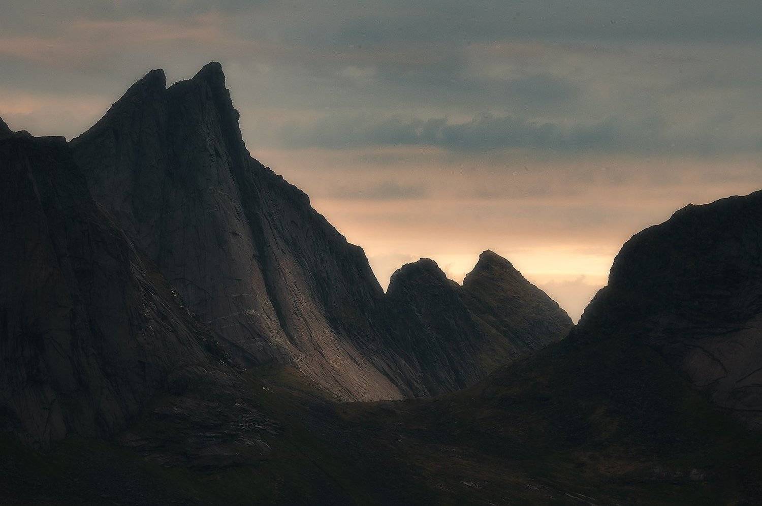 lofotenislands, lofoten, reine, sunset, Csomai David