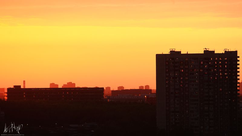 закат, город, пейзаж, краски, буйство, цвет, москва, парк, дорога, шестнадцатиэтажки Небесно-городская серия фото превью
