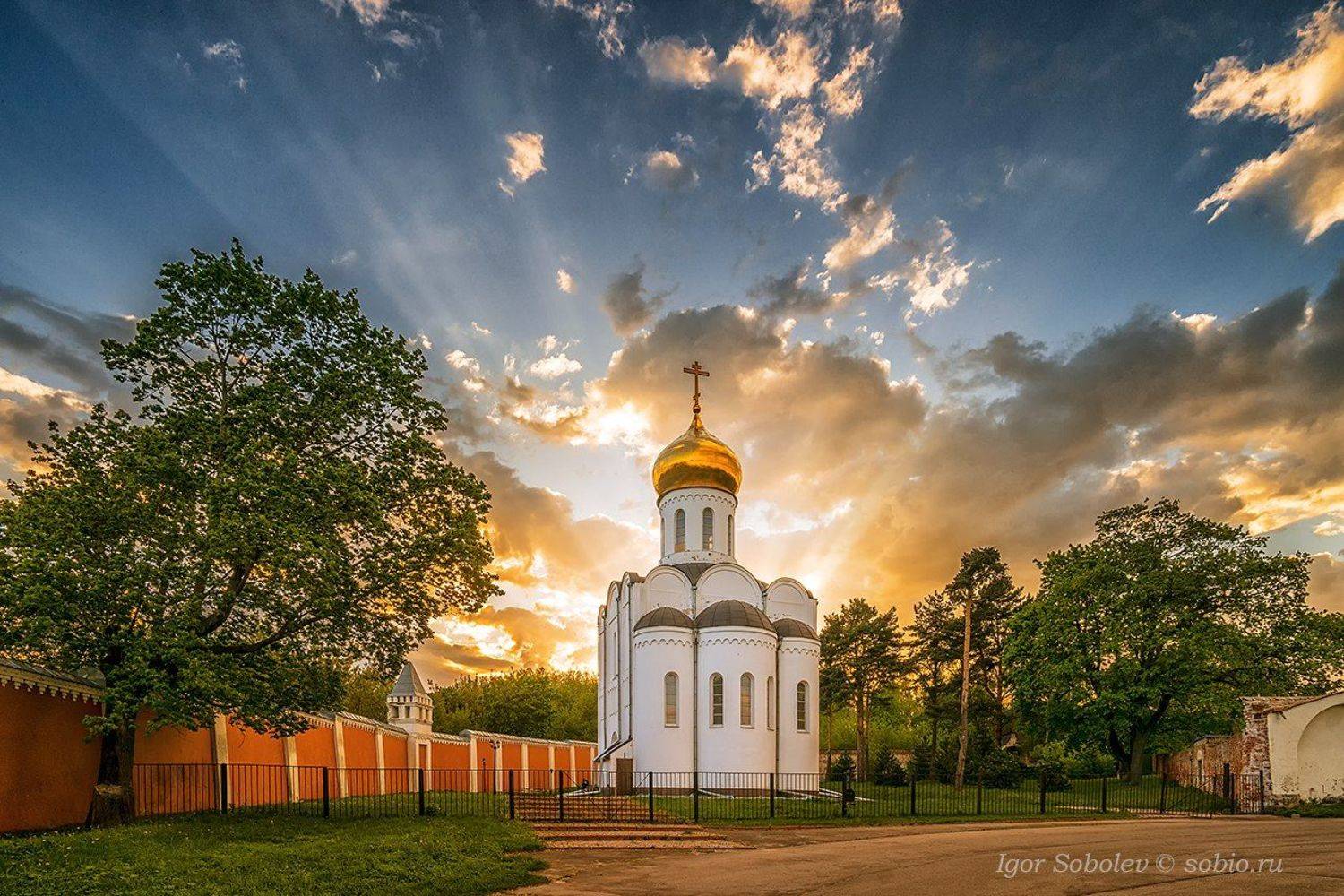 солнце, лучи, церковь пимена угрешского, николо-угрешский монастырь, sun, rays, church of pimen ugreshsky, nikolo-ugreshsky monastery,, Соболев Игорь