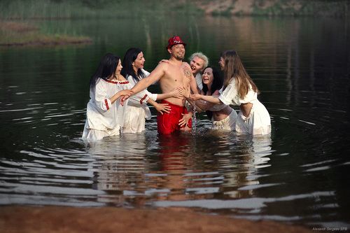 Купание красного коня