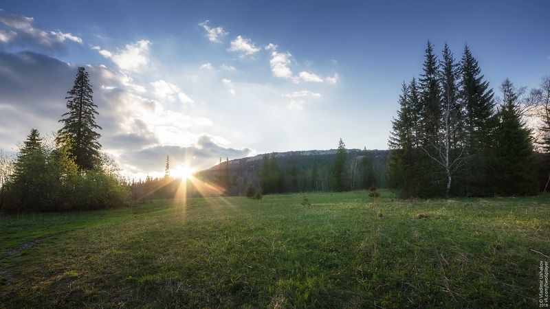 небо, горы, хребет, национальный парк, зюраткуль, челябинская область По дороге на хребет Зюраткуль фото превью