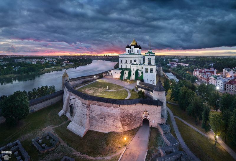 Псковский кром фото превью