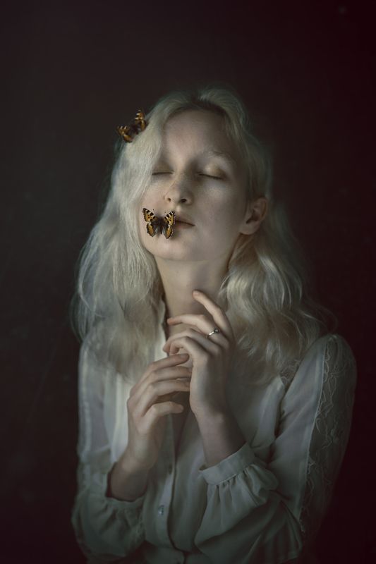 butterfly, model, girl, blonde, slavic, mood, melancholy, portrait Zofia i Motyle фото превью