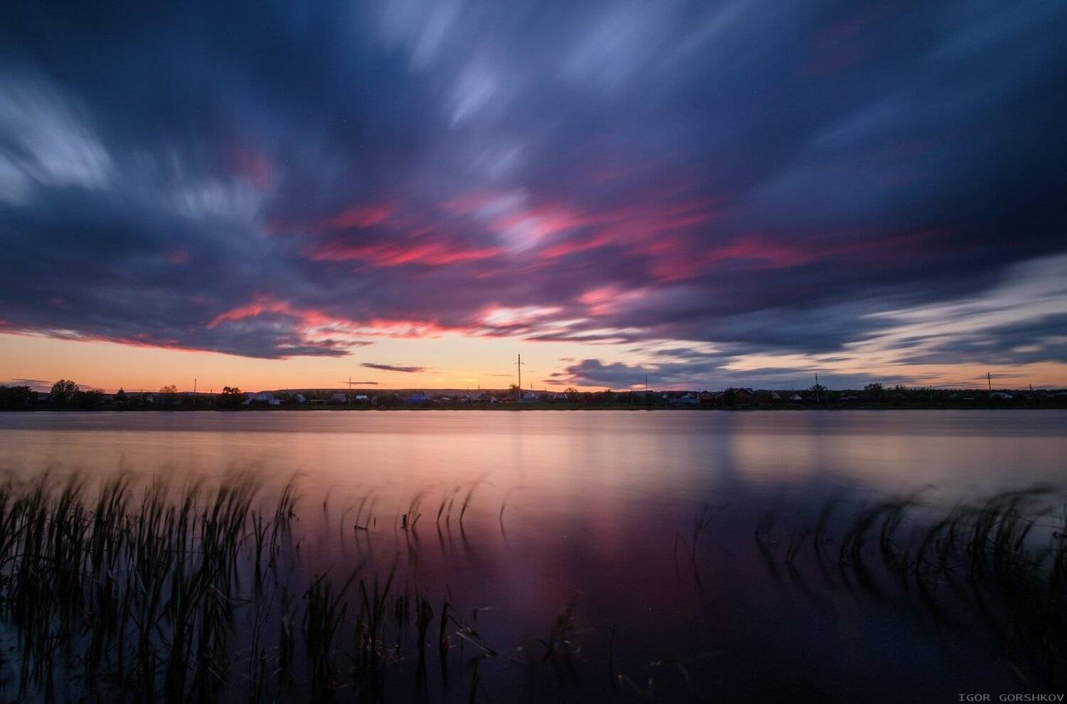 озеро,пейзаж,длинная выдрежка,закат,вечер,лето,небо,тучи,вода,трава,татарстан,деревня,нижняя кама, Горшков Игорь
