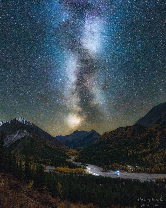 горы, звёзды, осень, млечный путь, пейзаж, ночь Осенней ночью фото превью