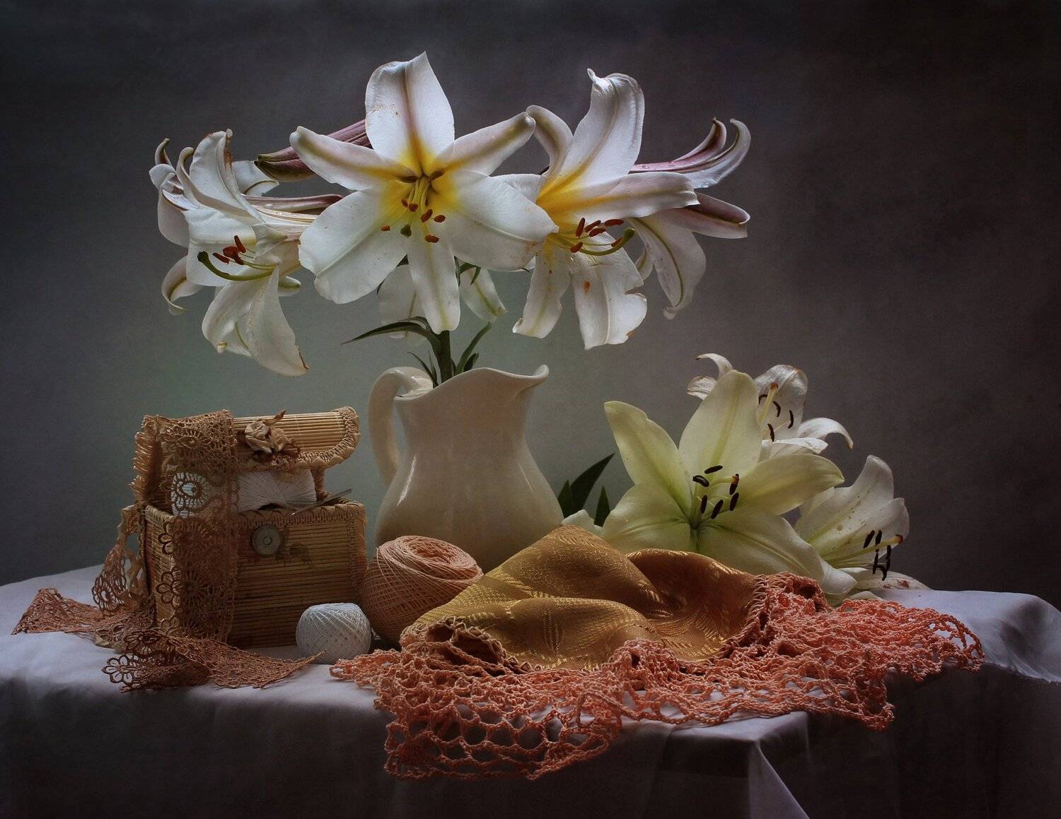 натюрморт, лето, цветы, лилии, рукоделие, вязание, салфетка, Ковалева Светлана