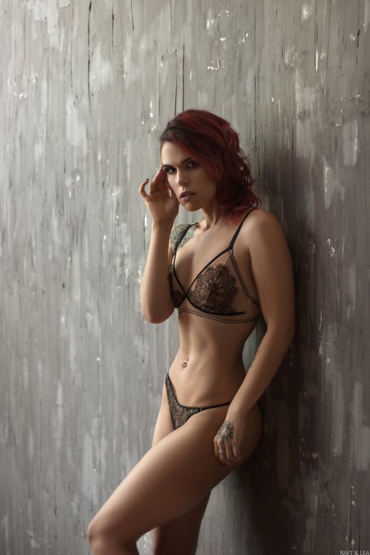 Red фото превью