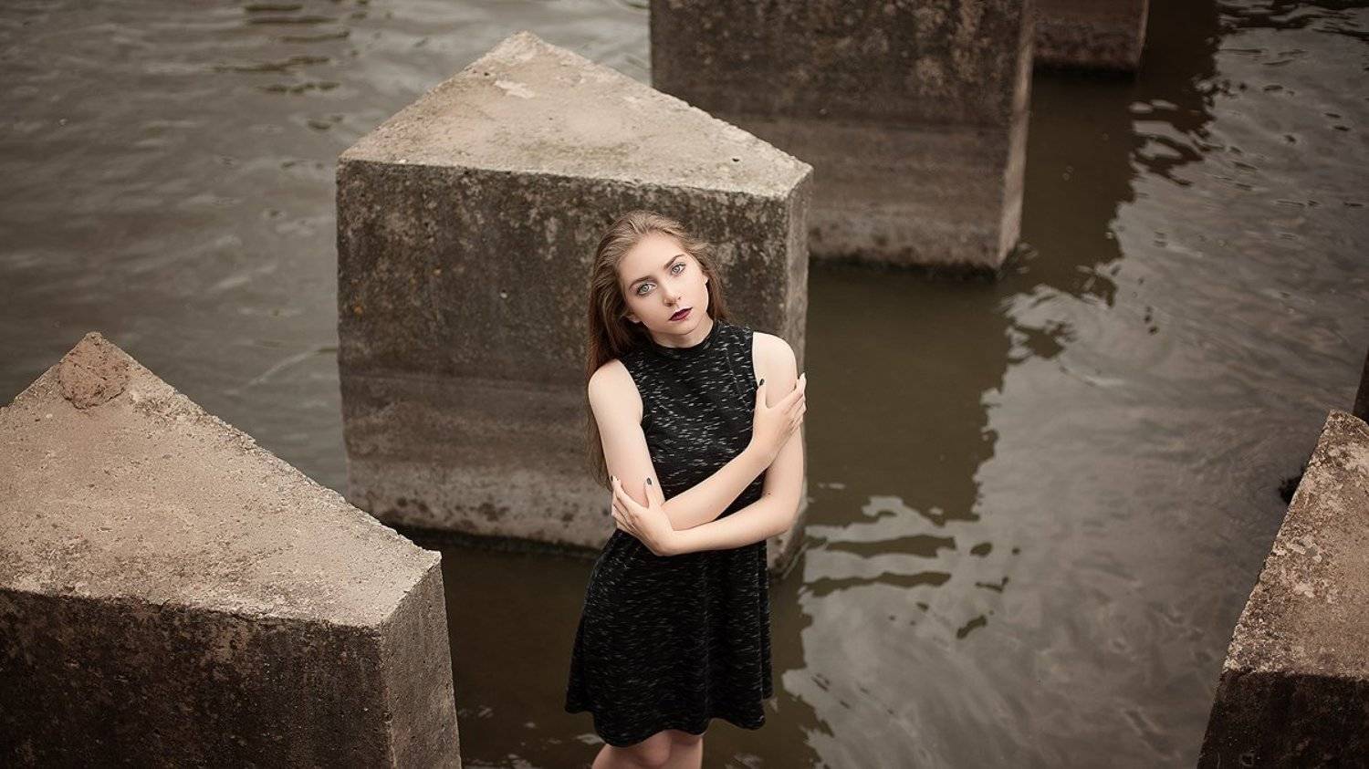 Юля. Автор: Лана Никонова , Лана Никонова