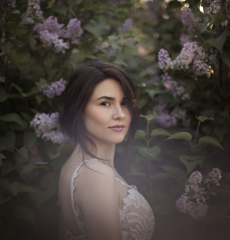 студия, девушка, портрет сирень фото превью