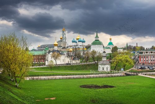 Пасмурная Лавра