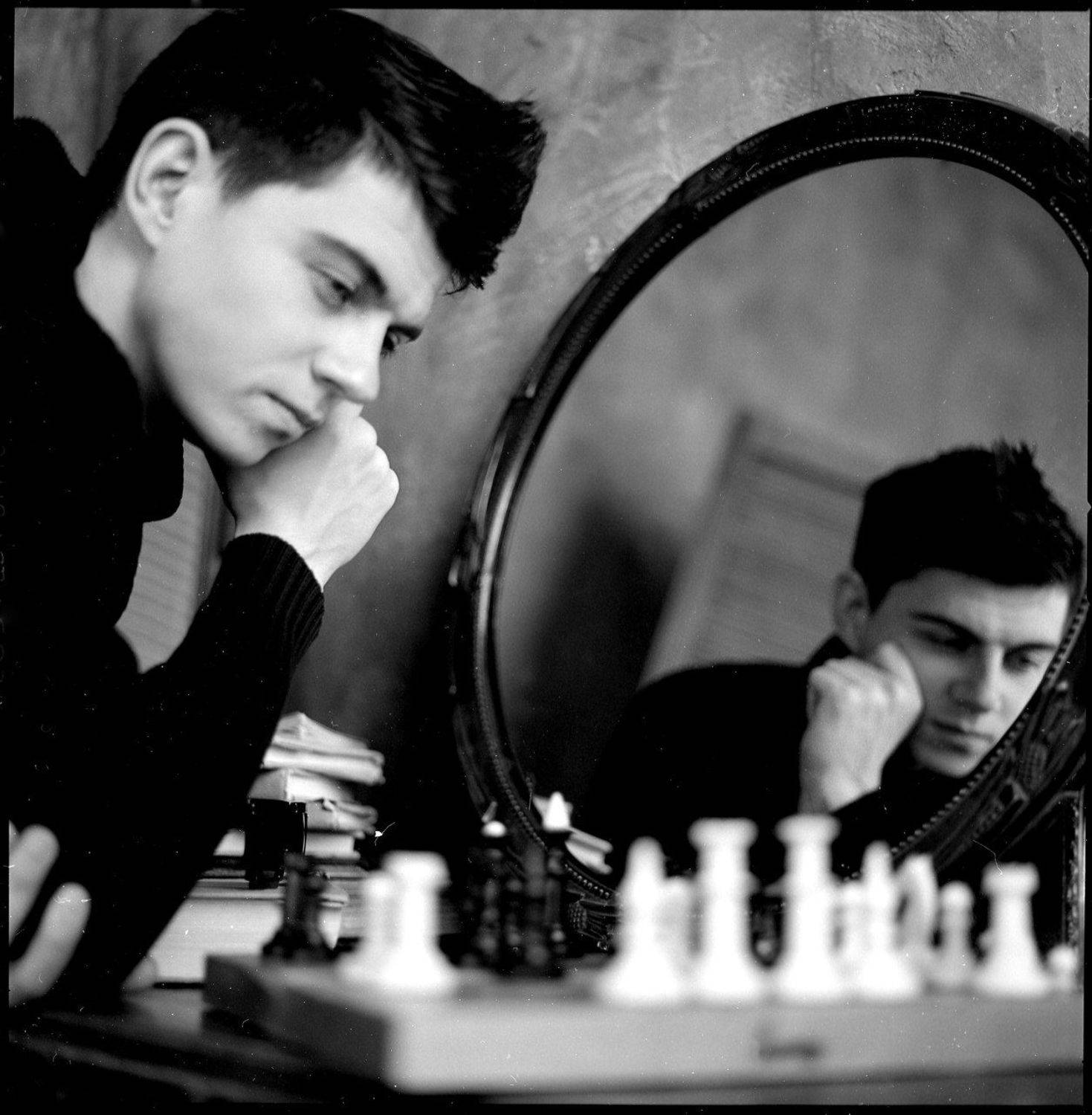 bw film 6x6 portrait kodak trix, Keenosh