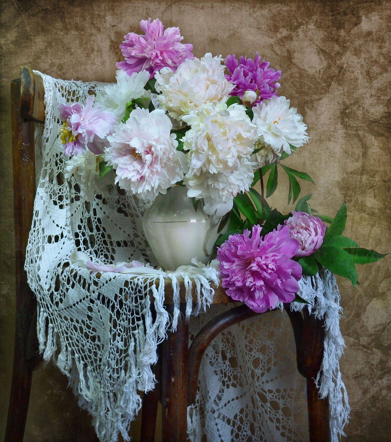 still life,натюрморт, цветы, фото натюрморт, пионы, лето, июнь, ретро, Колова Валентина