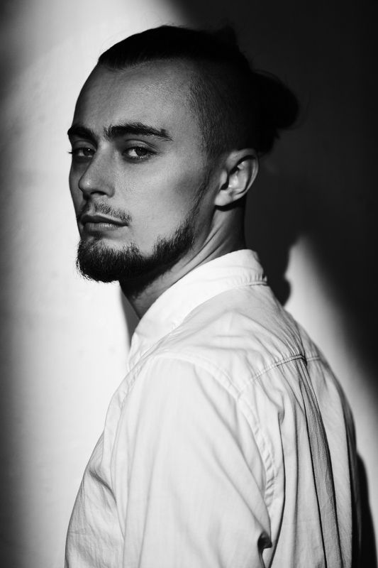portrait man model портрет мужчина модель мужской портрет Artem фото превью