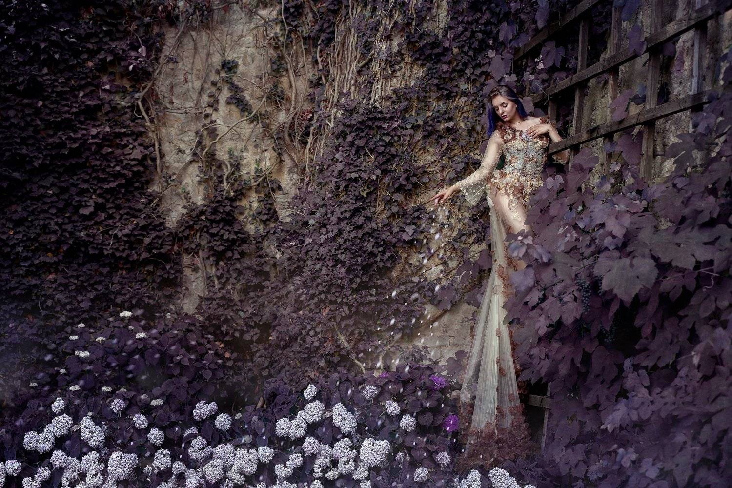 prague woman flowers, Дарья Адамова