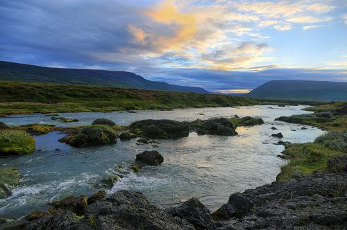 Вечер у реки