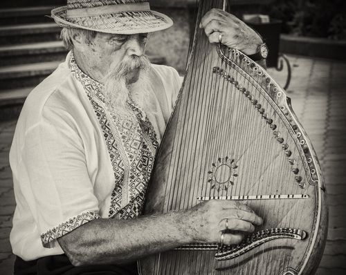 ПРО БАНДУРИСТА.