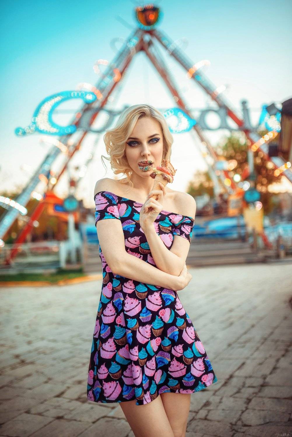 35mm, portrait, outdoor, sexy, beautiful, eyes, face, beauty, colorful, lights, park, girl, Каан Алтындал