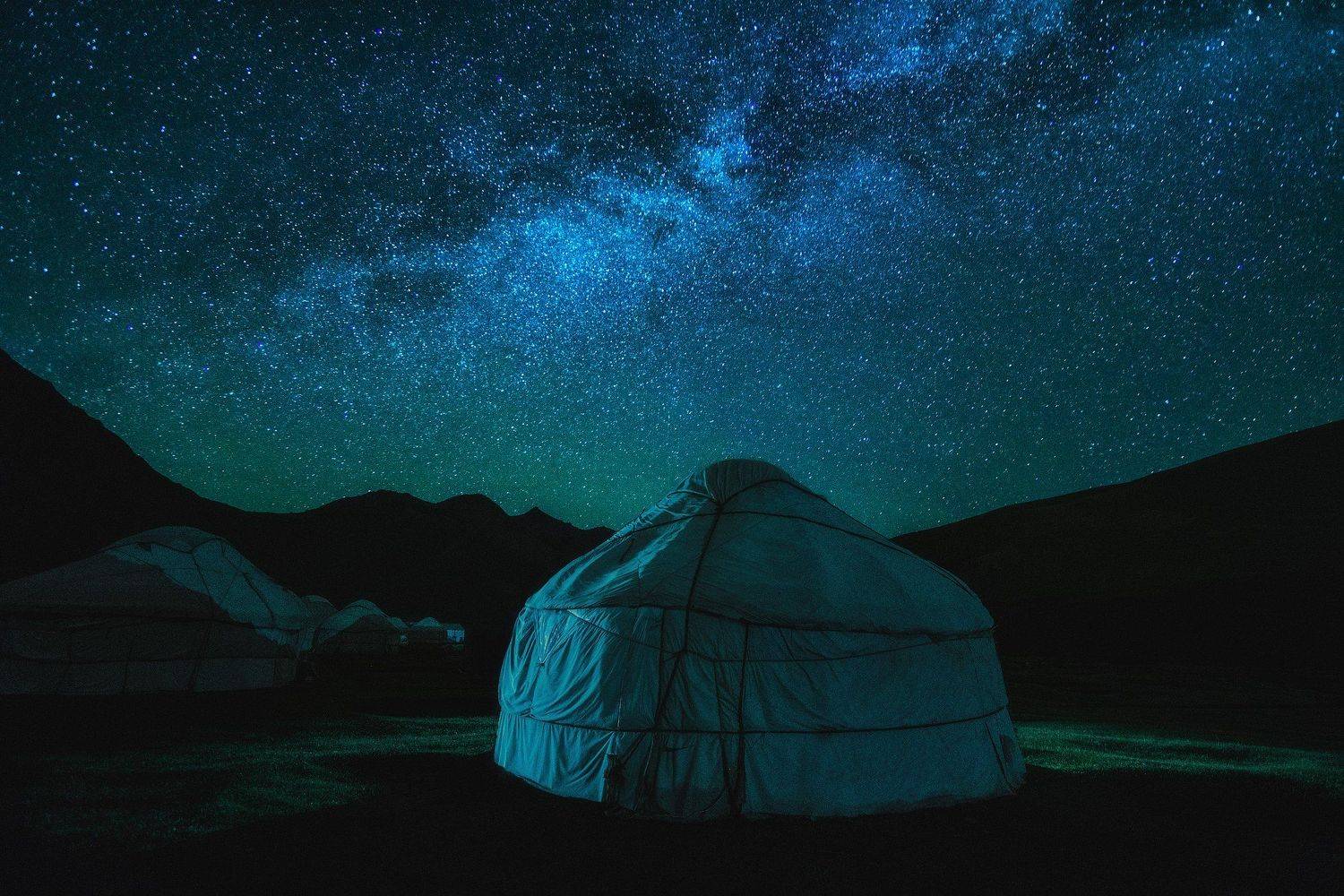 киргизия, кыргызстан, средняя азия, горы, каньон, скалы, пейзаж, весна, ущелье, млечный путь, ночь, звезды, Оборотов Алексей