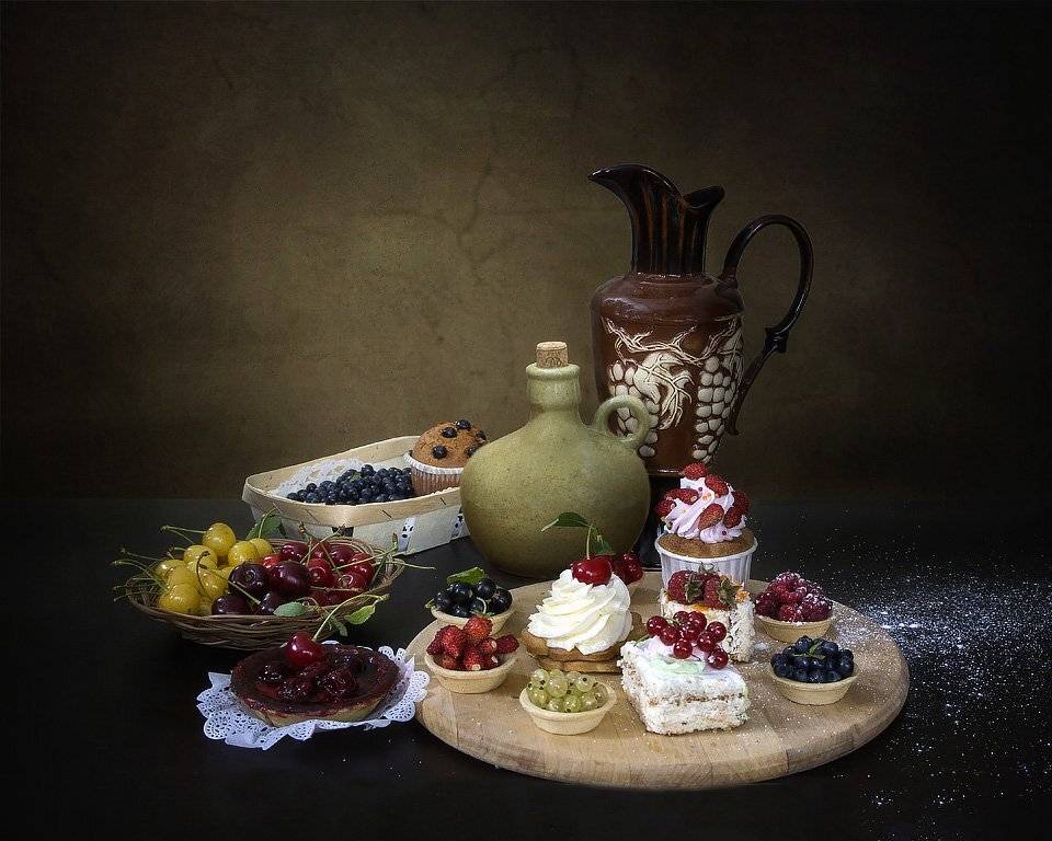натюрморт, лето, кондитерские изделия, ягоды, фрукты, пирожные, сладости, Ирина Приходько