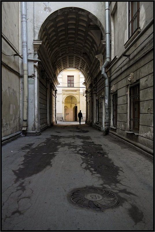 Гуляя по Фонтанке. Питерские дворики. фото превью