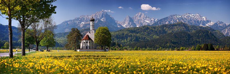 раскинулось поле ширОко в окрестностях Colomanskirche фото превью