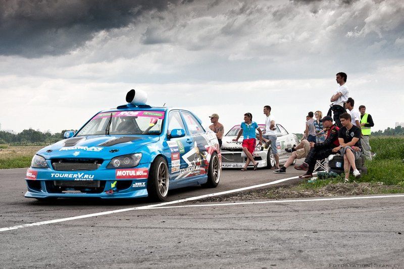 дрифт, автомобиль  фото превью