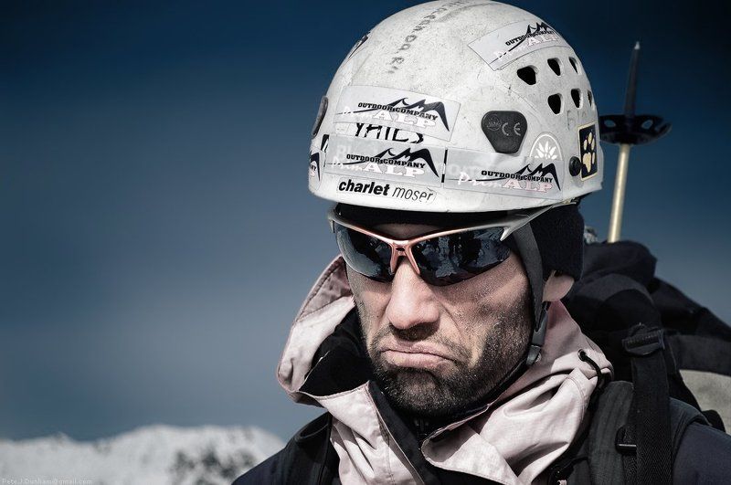 горы, снег, скалы, камни, небо, фирн, хребет, гребень, траверс, альпинизм, альпинист, сборы, хабаровск, баджал, 2011, май, апрель Bad to the bone фото превью