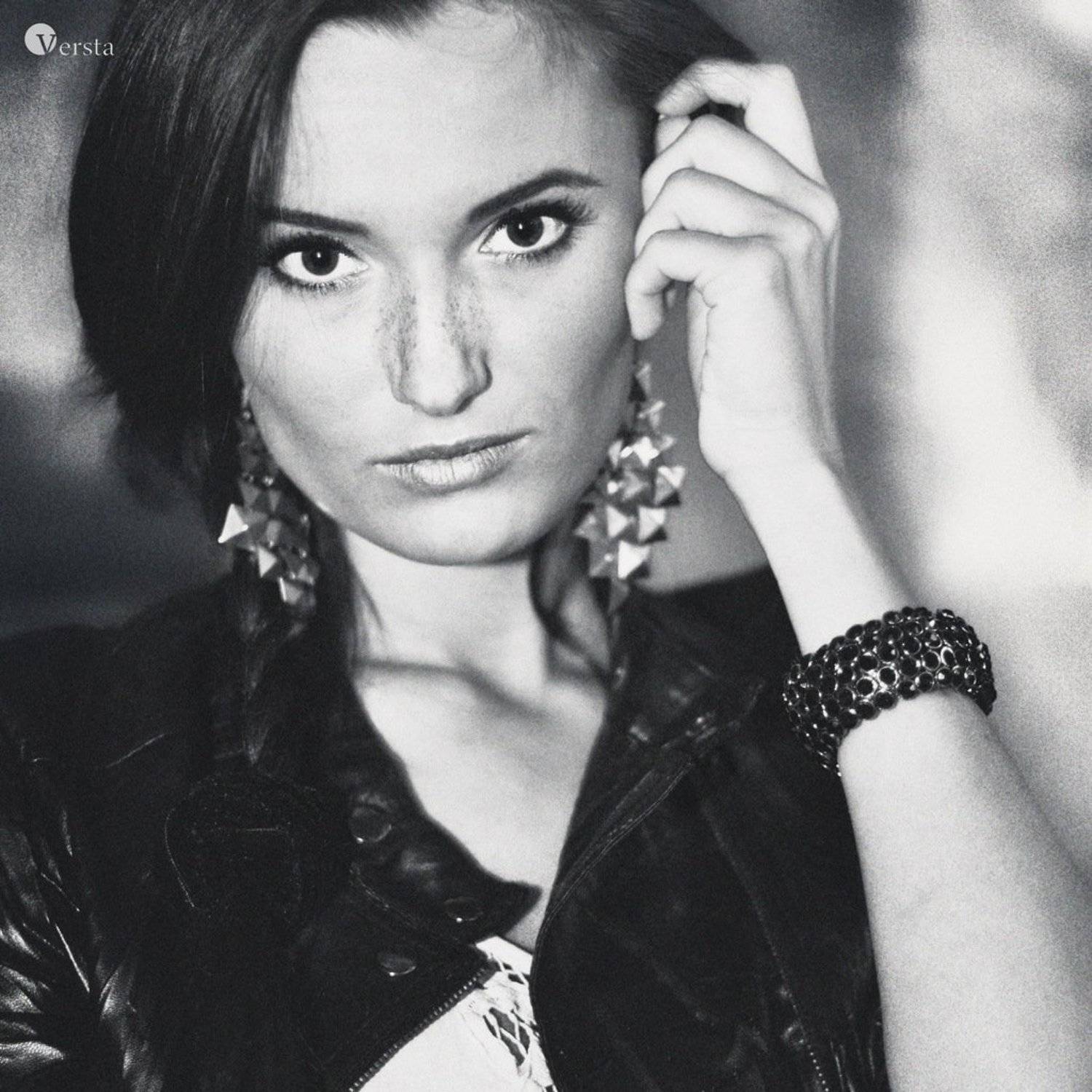 , Верста Юлія