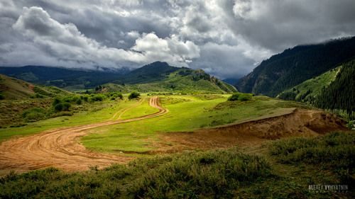 В ущелье Джеты-Огуз
