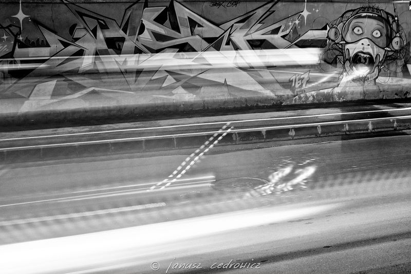 street,light,speed,car,blurred,motion,night,traffic,graffiti,spray,art,abstract, ... фото превью