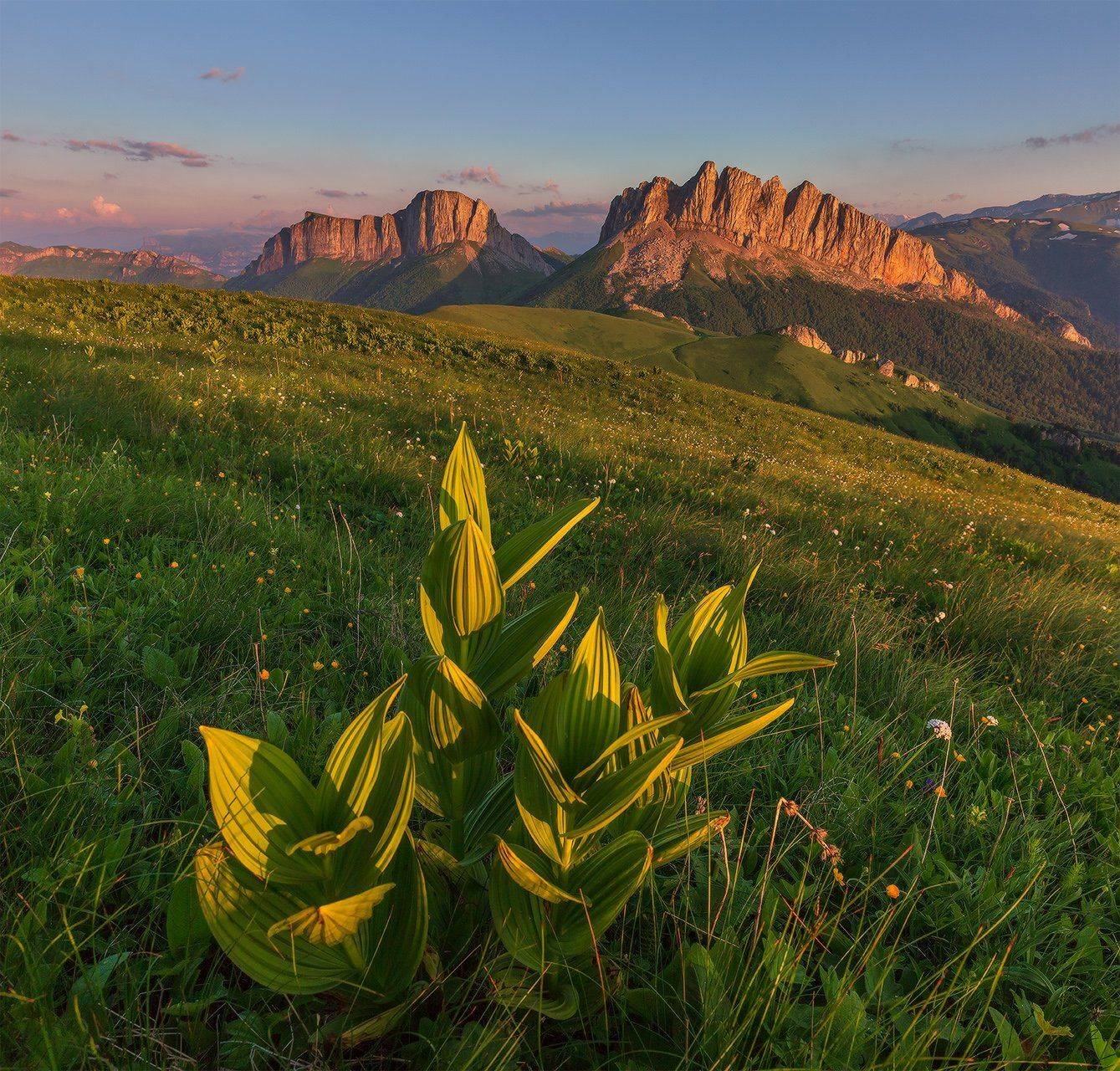 западный кавказ ачешбок чёртовы ворота вечер июнь, Николай Мысливцев
