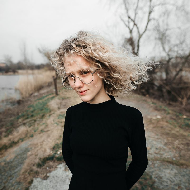 Портрет, женский портрет, девушка, взгляд, Россия  Саша фото превью