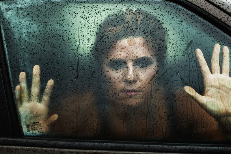 дождь, девушка.руки дождь фото превью