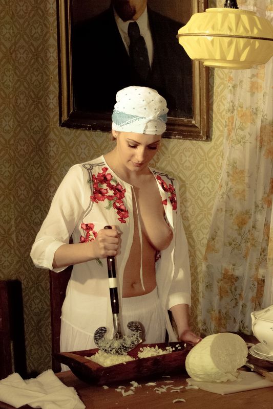 ню, nu, nude, nudeart, арт-ню, портрет, portrait, girl, девушка, обнажённая, грудь, винтаж, vintage, ретро, деревня, кухня, корыто, сечка, капуста, *** фото превью