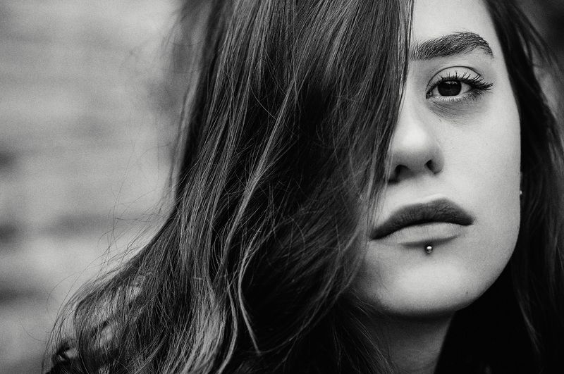 face hair eye fashionable curly green eyes brown eyes pretty pensive brunette lips blue eyes girl beauty beautiful fashion model young eyes sexy glamour cute female white black franpolonsky phfranpolonsky franpolonskiyphotographer photography photo [ Yana Thoriay ] фото превью