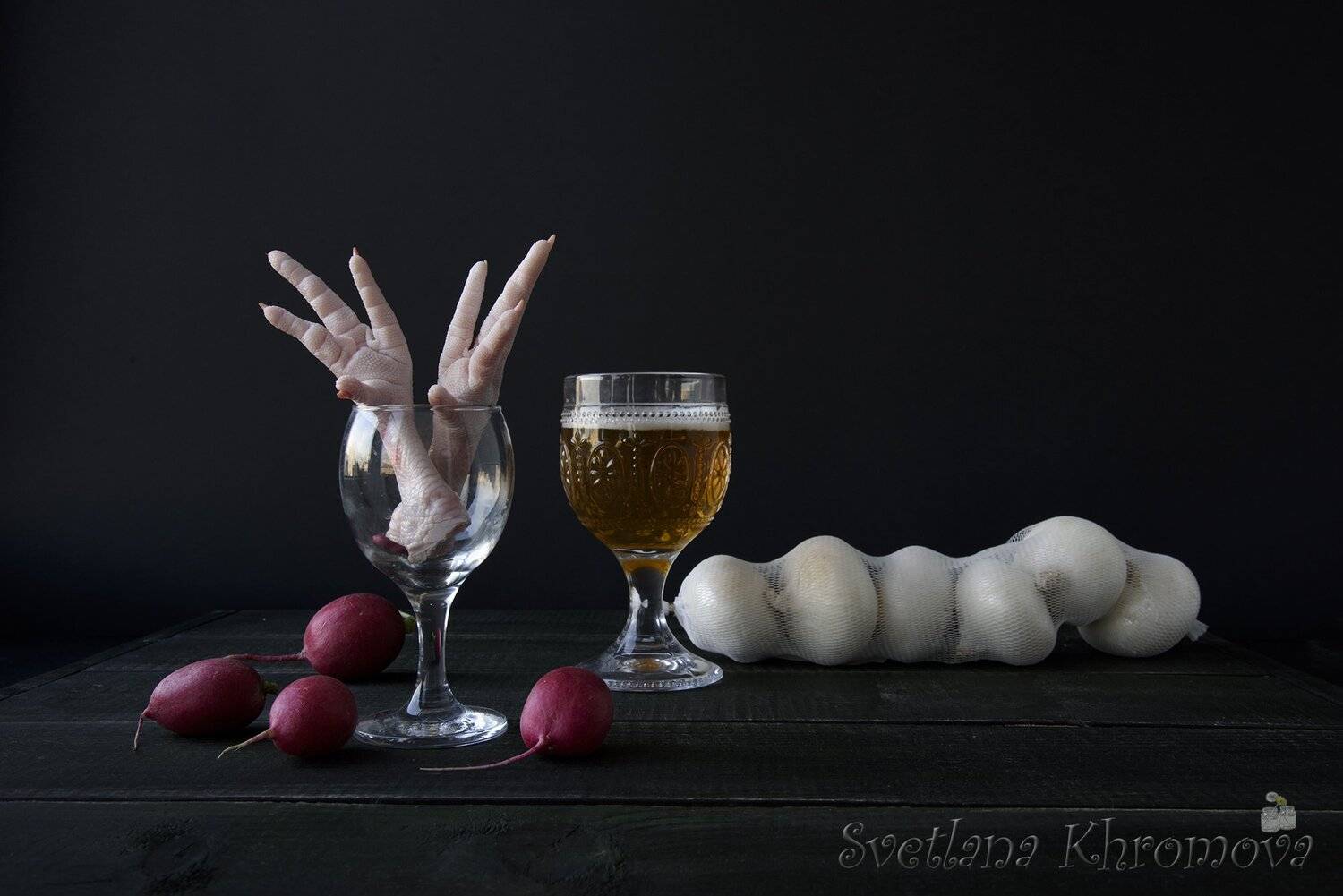 куриные лапы, футбол, лук, редиска, Svetlana Khromova