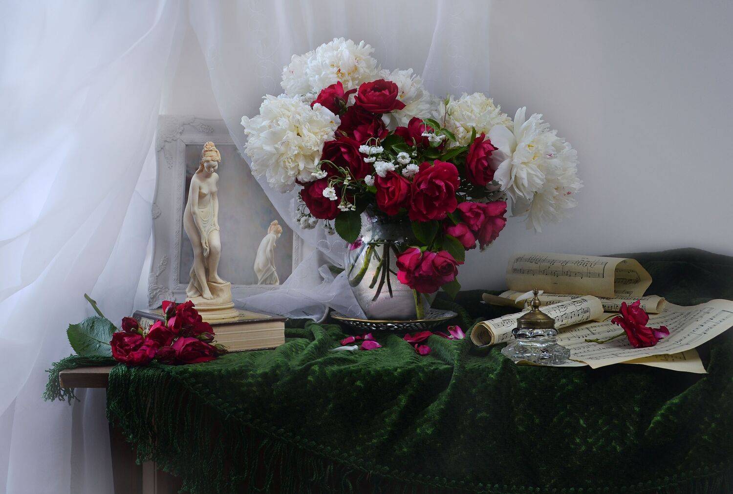 still life, натюрморт, цветы, фото натюрморт, пионы,розы,ноты, настроение, лето, июль, Колова Валентина