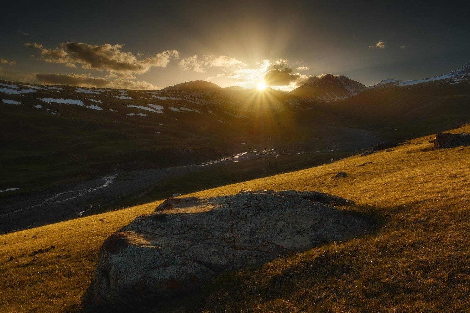 киргизия, кыргызстан, средняя азия, горы, каньон, скалы, пейзаж, весна, ущелье, река, закат, Оборотов Алексей