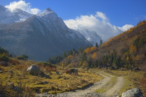 Осенняя дорога в горах