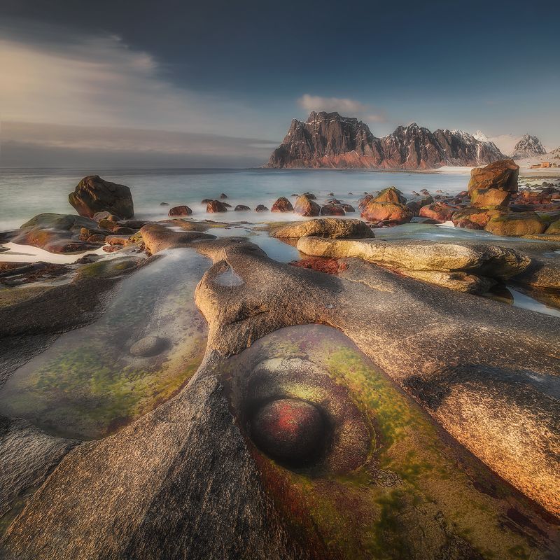 lofoten, islands, Norway, norwegian, utakleiv beach, arctic, sea, nordic, scandinavian, tradition, notrh, fish, island, winter, snow, mountains Utakleiv beach norway фото превью