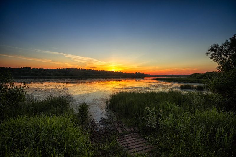 закат, осень, река, небо, облака, отражение, солнце Теплые закаты фото превью