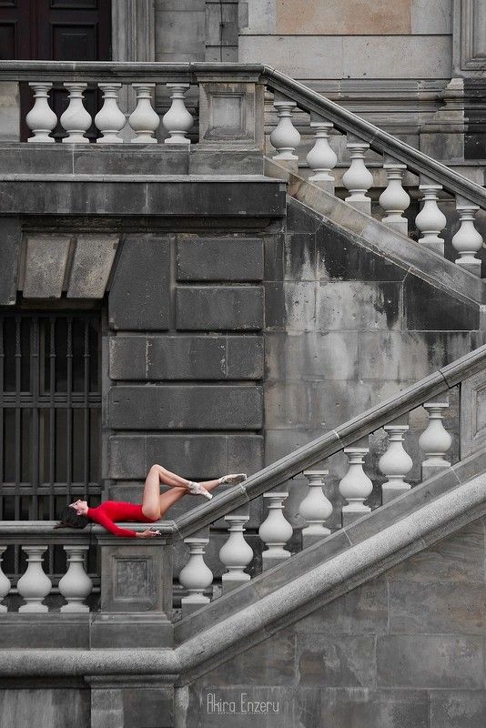 ballerina, dance, dancing, portrait, street, outdoor Берлинский кафедральный собор IIphoto preview