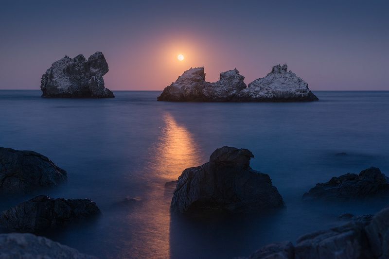 крым, ночь, звезды, астрофото, астрофотография, астрофототур, звездный пейзаж, ночная съемка, черное море, море, путешествия, фототур, уроки фото, утес Время чудес фото превью