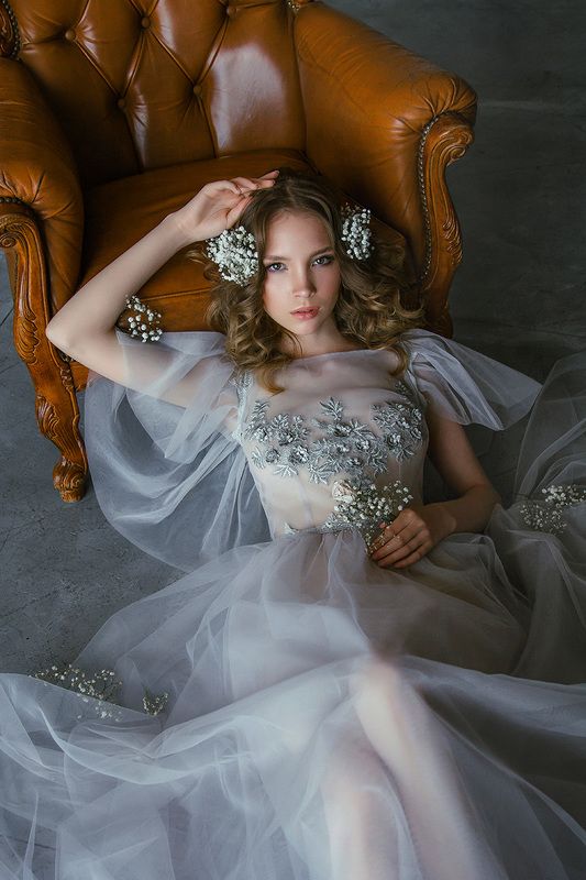 девушка, портрет, цветы, свет, girl, portrait, flowers, light, people, розы, roses * фото превью