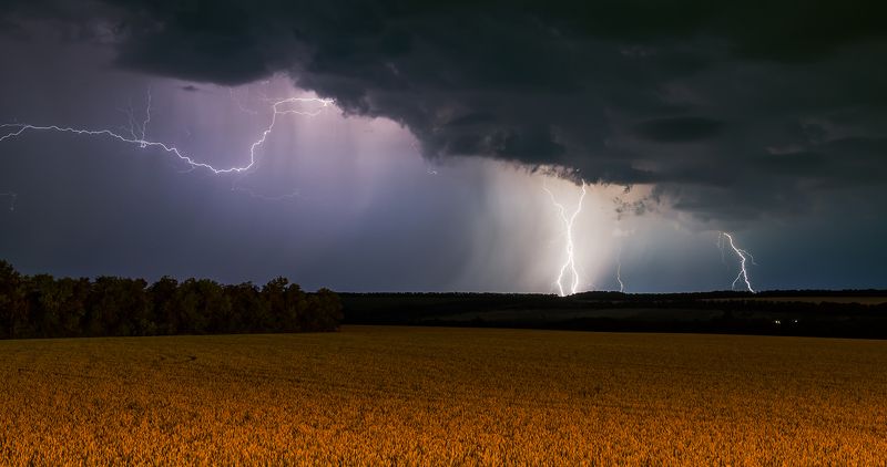 Высокое напряжение фото превью