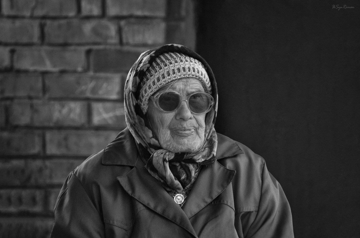 женщина,бабуля,жанр,улица, Roma  Chitinskiy