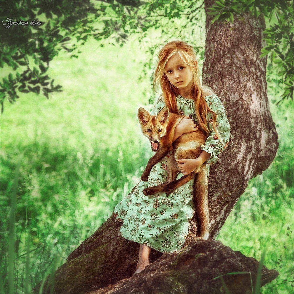 девочка, ребенок, портрет, лис, лисенок, зеленый, girl, child, fox, green, yellow, outdoor, portreit, Марина Семёхина