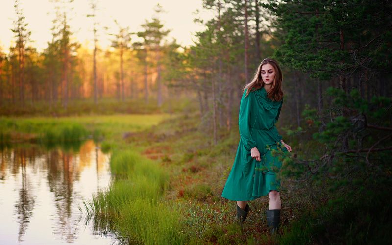 девушка, портрет, свет, цвет, озеро, лес, красота, природа, красивая, модель, волосы, глаза, руки, чувственная, в лесу, зеленый, закат, юная Лесное дыхание... фото превью