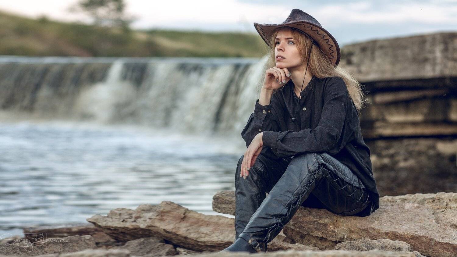 ковбой, пистолет, девушка, модель, водопад, мечты, романтика, Сергей Рехов
