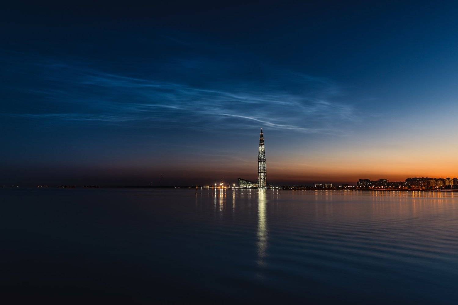 серебристые облака, облака, мезосферные облака, небо, ночь, сумерки, вечер, санкт-петербург, питер, лахта центр, лахта, небоскреб, Никонов Данил